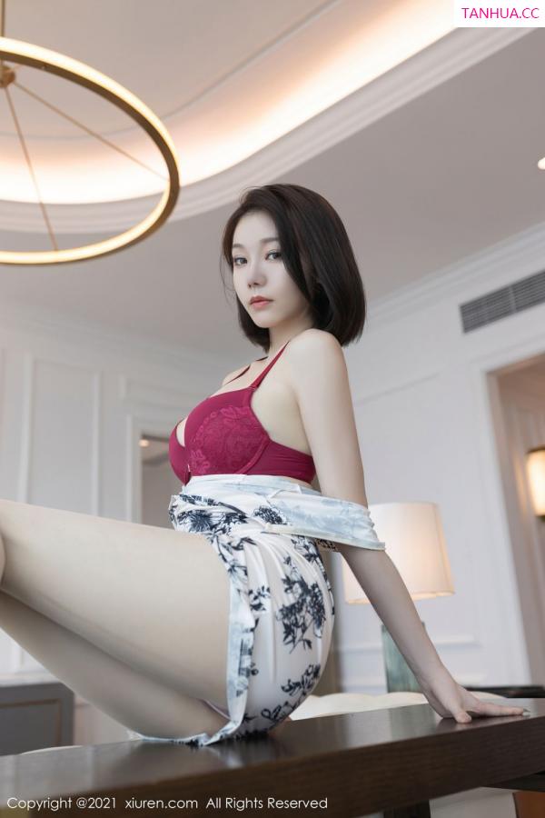 安然Maleah  冷艳姐姐安然Maleah 古典旗袍与现代丝袜第19张图片